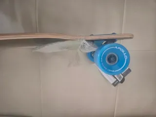 Longboard Apollo Drop-Through Negro/Azul