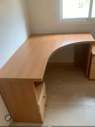 Escritorio Esquinero de Madera ​