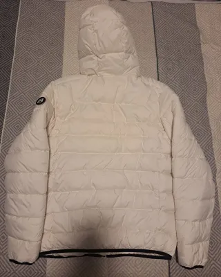 abrigo pull y bear sin estrenar