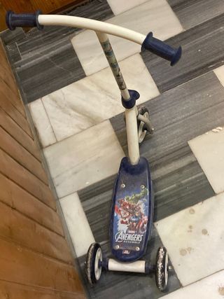 Patinete infantil 3 ruedas Avengers