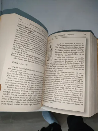 Dizionario illustrato di mitologia greca e romana