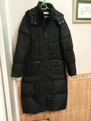 Abrigo plumífero negro largo largo 1