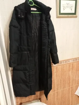 Abrigo plumífero negro largo largo 1