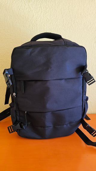 Mochila de viaje negra