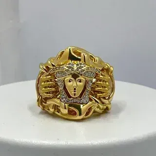 SELLO MEDUSA MANOS CON CIRCON. Hueco. Oro 18k.