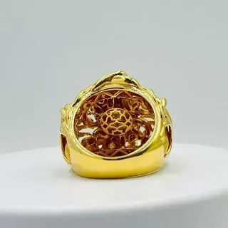 SELLO MEDUSA MANOS CON CIRCON. Hueco. Oro 18k.