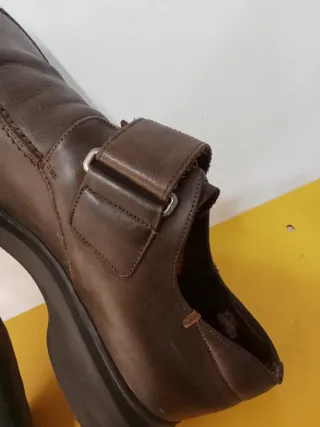 Zapatos de hombre marrones