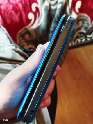 Nintendo 3DS XL blu con caricatore e pennino