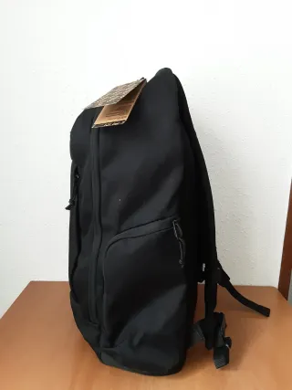 Mochila Vans Negra, no hago envios no negocio.