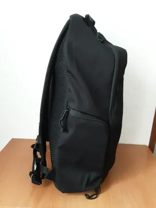 Mochila Vans Negra, no hago envios no negocio.