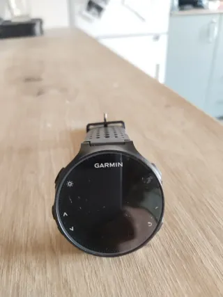 Reloj Deportivo Garmin Negro modelo Forerunner235