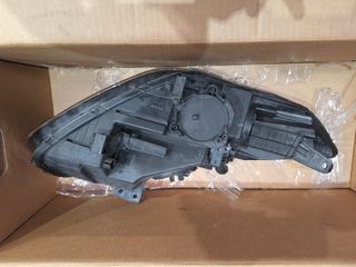 Faro Izquierdo Hyundai Kia 92101A4180