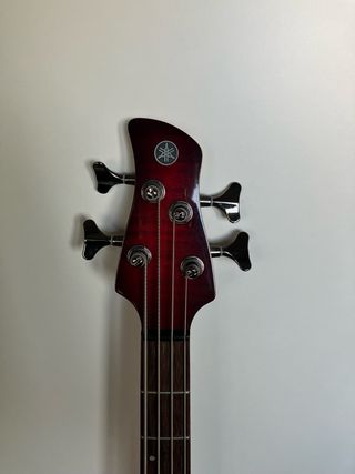Bajo Yamaha TRBX604FM Dark Red Burst