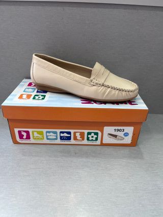 Mocasines de Piel Beige Tallas 37-39 Nuevos