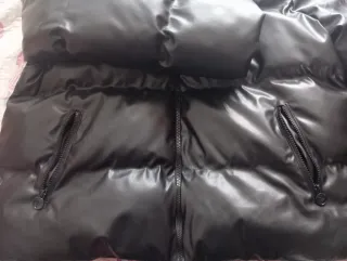 Chaqueta acolchada negra