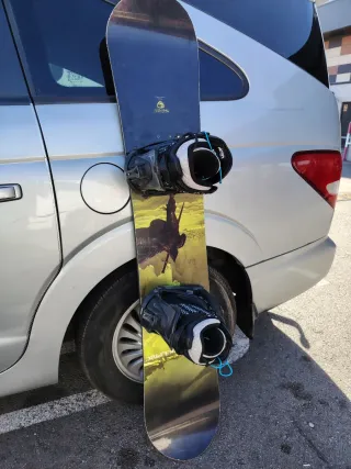 Tabla de Snowboard con Fijaciones