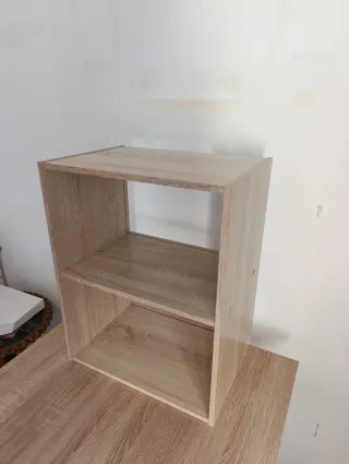 Estantería de madera