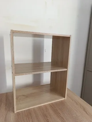 Estantería de madera