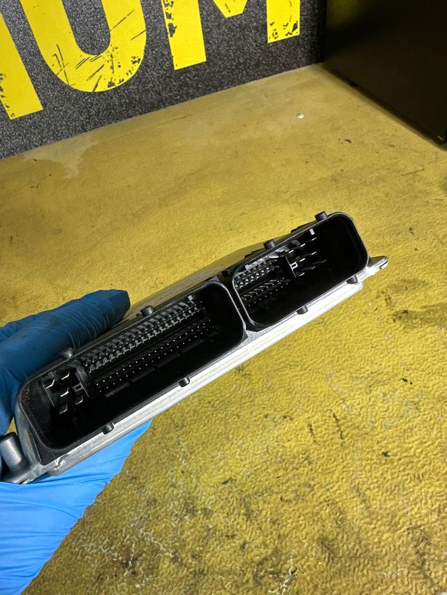 Centralita Motor Audi 4E0 907 553 F