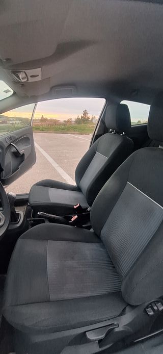 Ford Fiesta 1.6 tdci 94 cv Trend  5250 Eu.