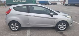 Ford Fiesta 1.6 tdci 95 cv trend. Financiable.