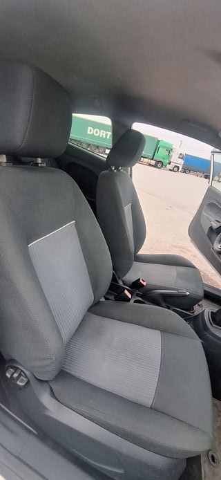 Ford Fiesta 1.6 tdci 95 cv trend. Financiable.