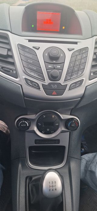 Ford Fiesta 1.6 tdci 95 cv trend. Financiable.