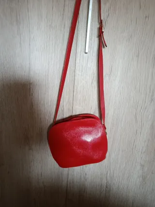 Bolso bandolera rojo acolchado