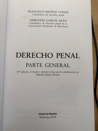 Derecho penal, 10 edición: Parte general (Manua...