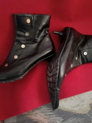 Botas Martinelli Negras Tacón Gatito