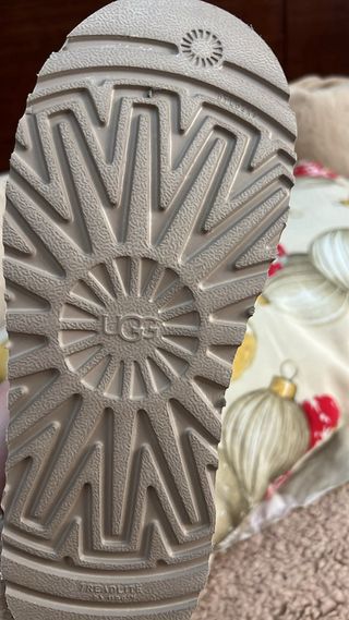 Zuecos UGG Tazz II Plataforma Beige Talla 36