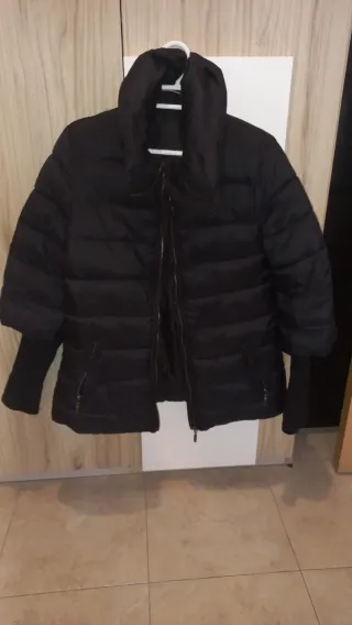 Cazadora acolchada negra mujer