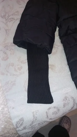 Cazadora acolchada negra mujer