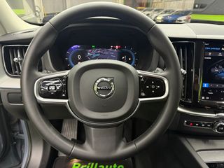 VOLVO XC60 2023 PLUS DARK