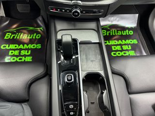 VOLVO XC60 2023 PLUS DARK