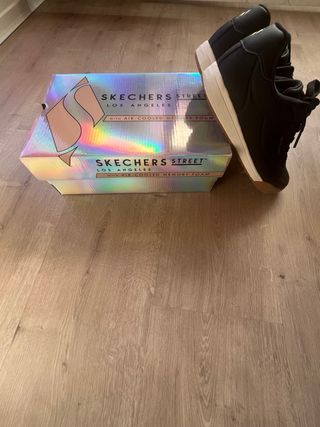 Zapatillas Skechers STREET Negras Marrones