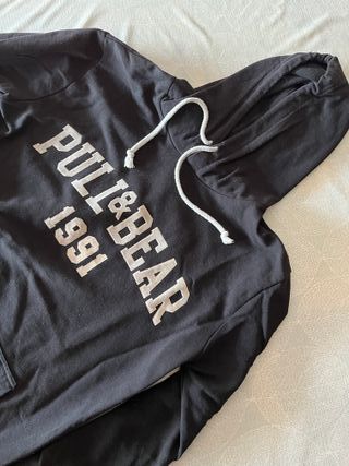 Sudadera colección clásica Pull&Bear negra