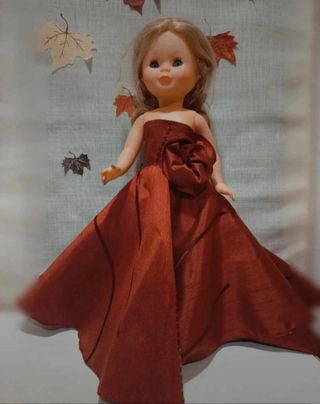 Vestido fiesta bronce muñeca 42 cm