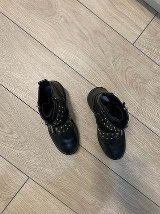 Botines negros Stradivarius 36