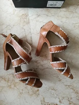 Sandalias Mango Touch tacón marrón talla 41