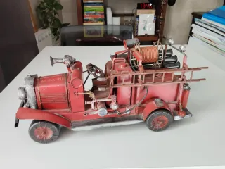 Camión Bomberos Antiguo Rojo