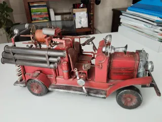 Camión Bomberos Antiguo Rojo