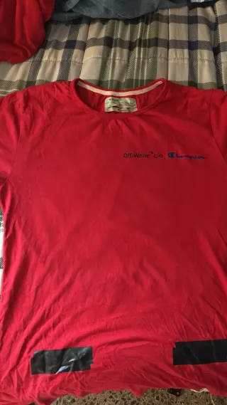 Camiseta Off-White x Champion Roja
