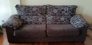 Sofá 3 y 2 plazas marrón estampado floral