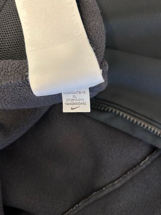 Chaqueta Nike FC con capucha