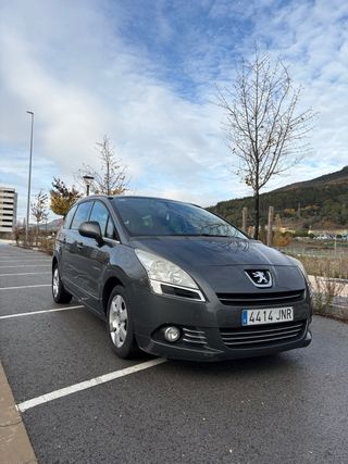 Peugeot 5008 2016