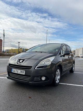 Peugeot 5008 2016