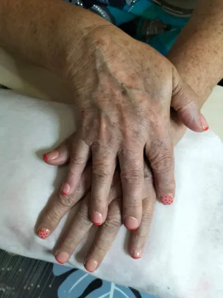 Uñas Press On Personalizadas/ Servicios de uñas