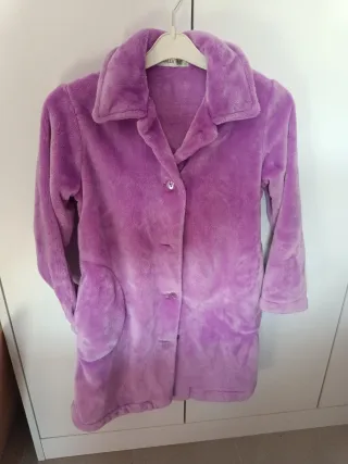 Bata FARFALLA Talla 8 Morada/lila