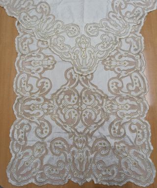 Manteleta fallera seda salv. beig oro y lent. 92cm